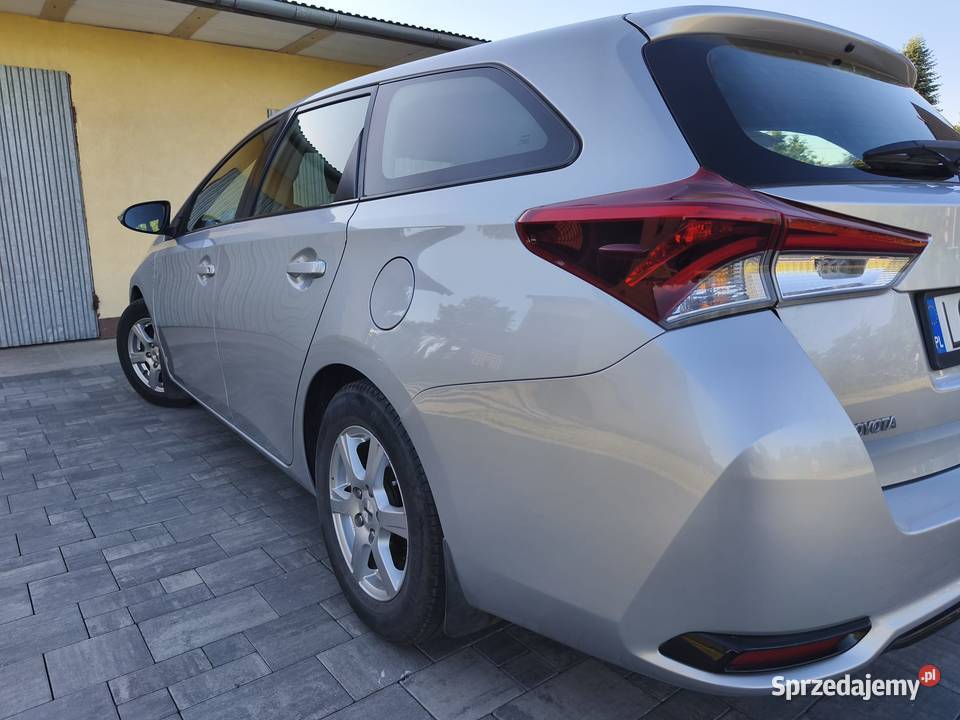 Toyota Auris 2015r 14 diesel super stan Chełm