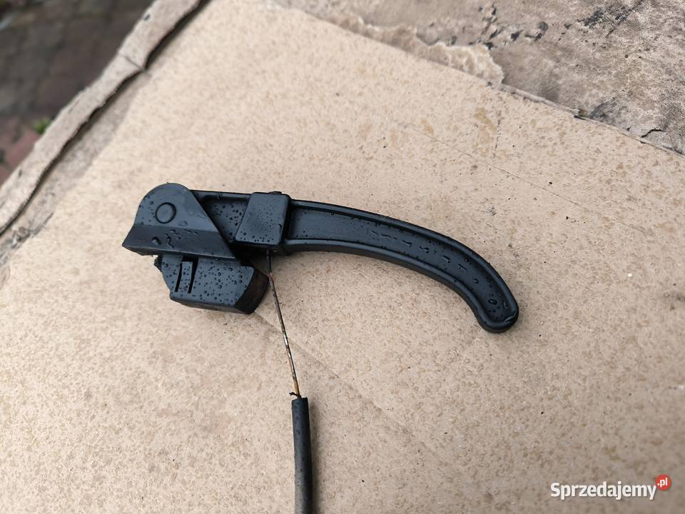 Fiat 126p uchwyt otwierania maski linka zamek Stalowa Wola