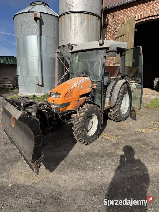 MasseyFerguson w zestawie zimowym Luboń sprzedam