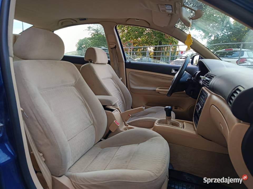 Volkswagen Passat 16 benzyna 2002 nieuszkodzony Białystok sprzedam
