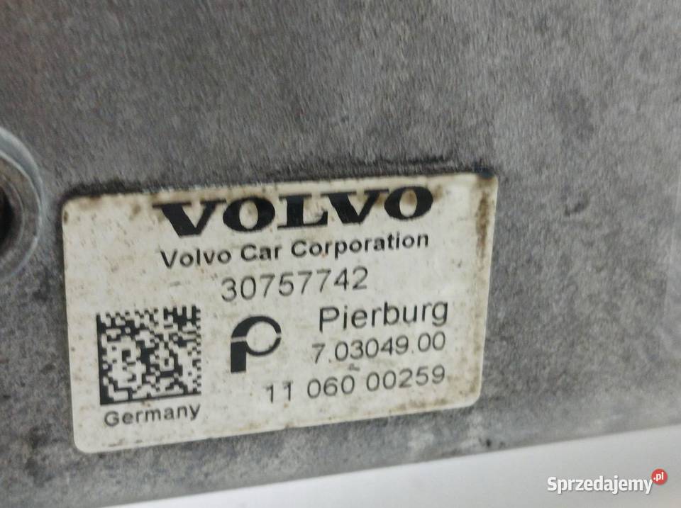 ZAWÓR EGR CHŁODNICA SPALIN KOMPLET 30757742 24 D
