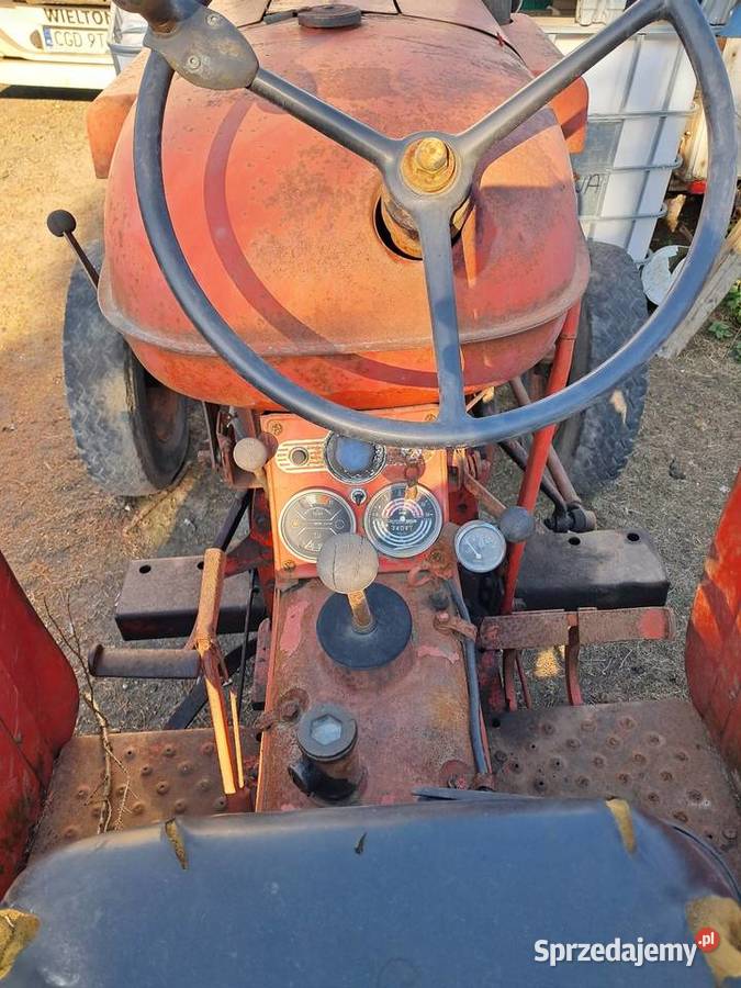 Nuffield 1060 ciągnik rolniczy zabytkowy Napęd 2x4 Grębocin sprzedam