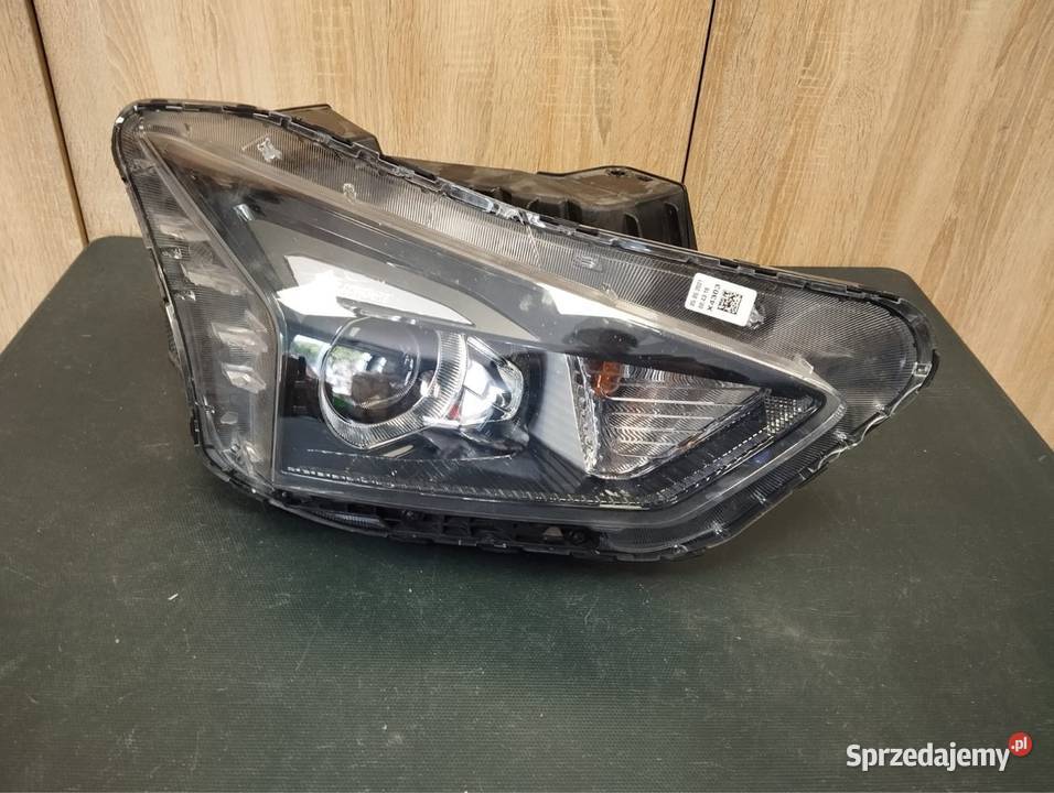 Hyundai Bayon reflektor prawy przód Kozubszczyzna
