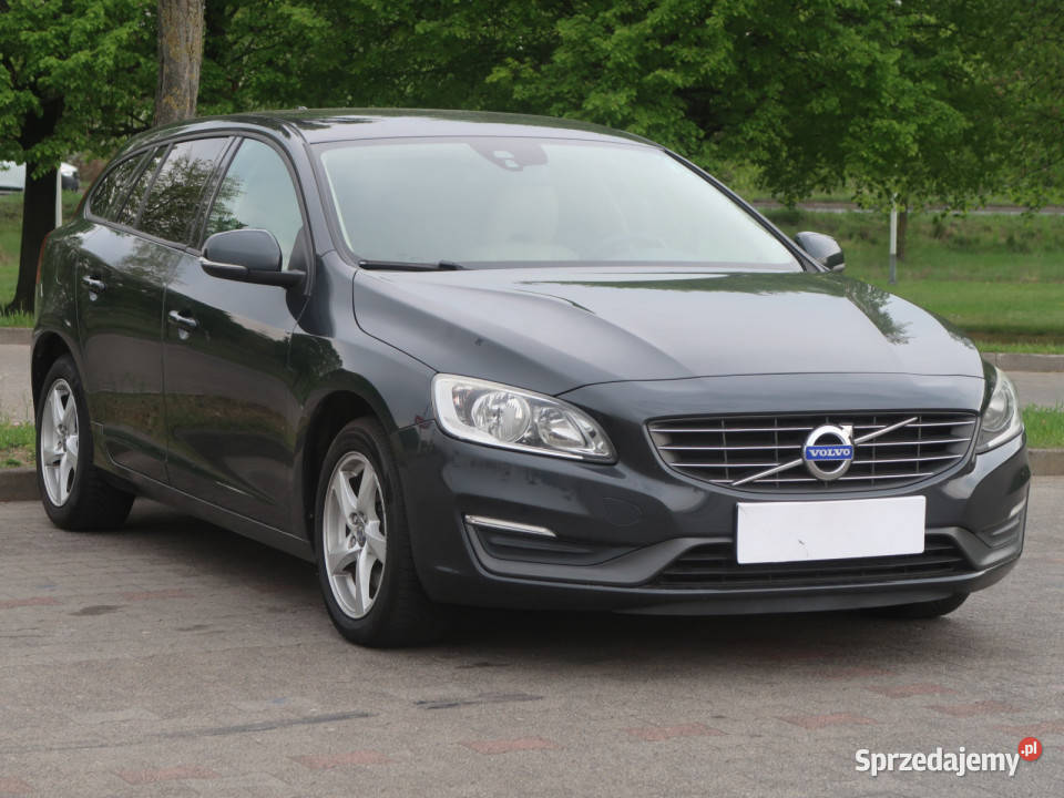 Volvo V60 D2