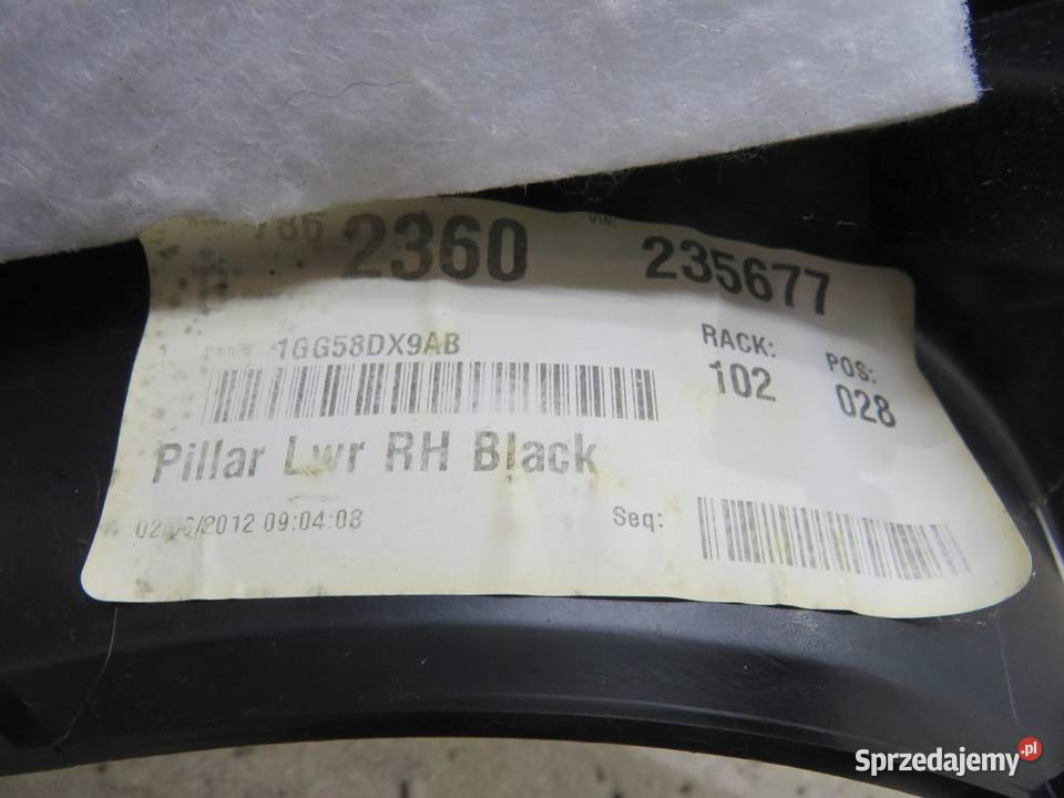 OSŁONA SŁUPKA PRAWA JEEP WK2