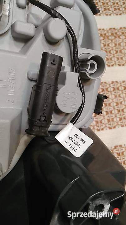 BMW 2 lampa tył tylna LH Lewe Słupca sprzedam