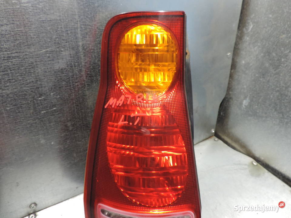HYUNDAI MATRIX LAMPA LEWY TYLNA