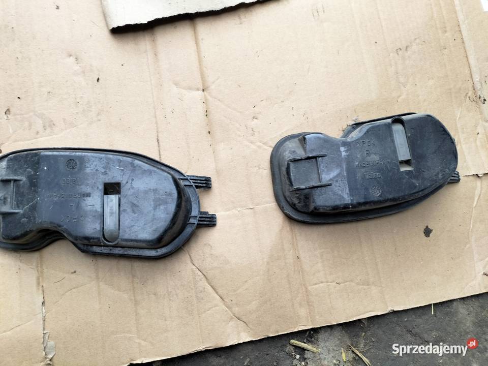 VW POLO 6N2 PRAWA LEWA ZAŚLEPKA LAMPY PRZEDNIEJ