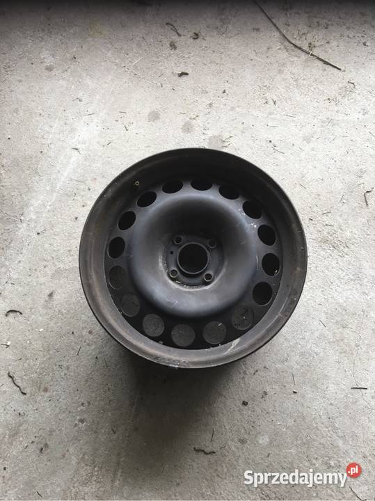 Sprzedam felgi stalowe z Peugeota 3008
