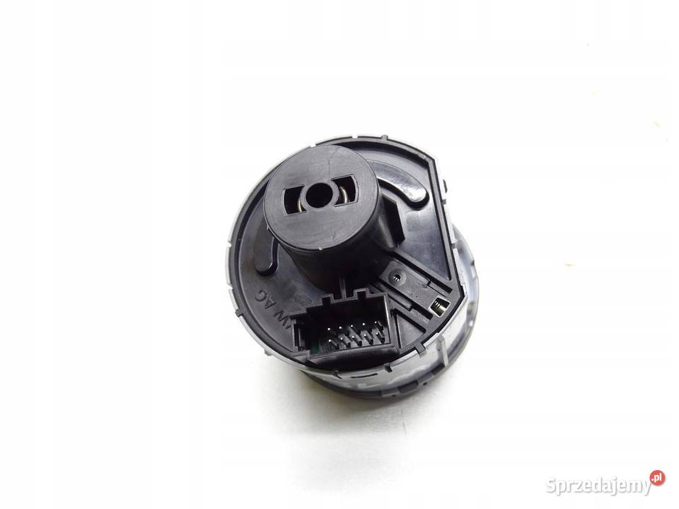 PRZEŁĄCZNIK WŁĄCZNIK ŚWIATEŁ SKODA OCTAVIA III sprzedam