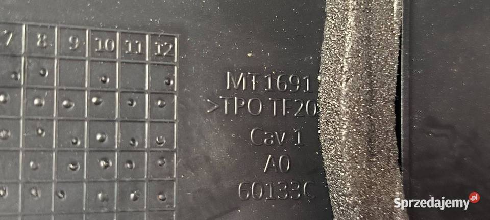 DEKOR LISTWA DODGE DURANGO III C01692009BL Lipno