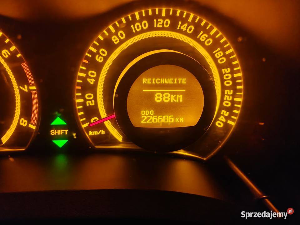 TOYOTA AURIS 14 BENZYNA Auris Prudnik sprzedam
