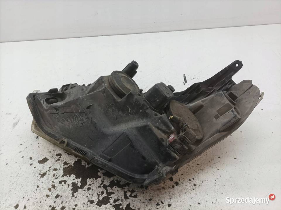 LAMPA PRZÓD PRAWA EU Opel Astra III 20042014 H