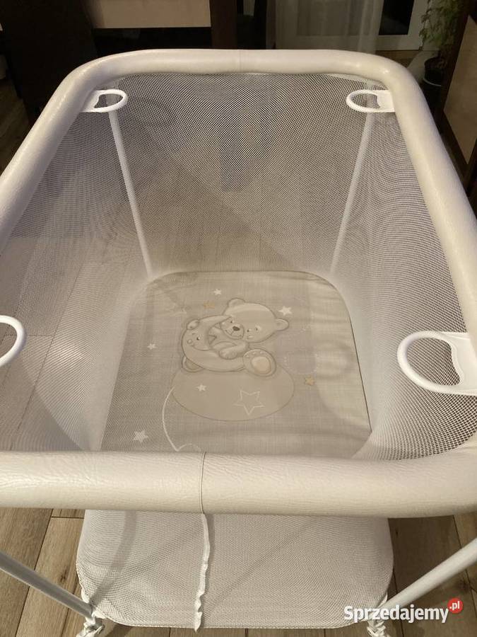 Kojec łóżeczko włoskiej firmy CAM składany na