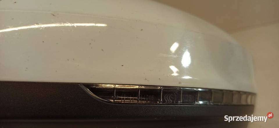 VW TIGUAN II LUSTERKO LEWE 13 PINÓW LC9A