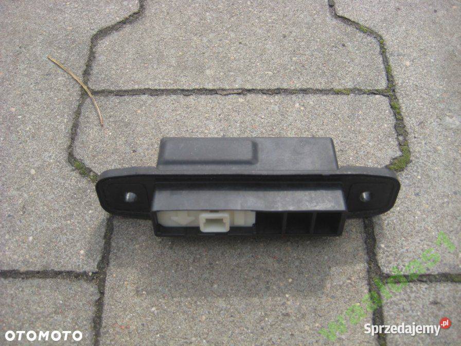 TOYOTA AURIS LIFT 1012R KLAMKA PRZYCISK KLAPY Rakoniewice sprzedam