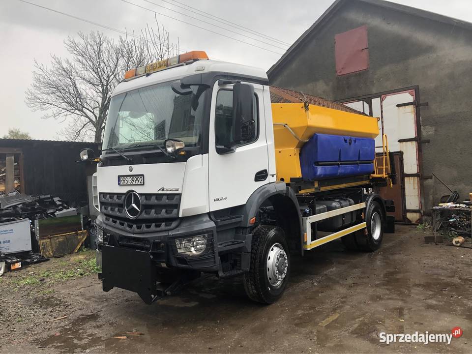 Mercedes Arocs 2014 euro 6 4x4 schmidt 6m3 pług Napęd 2 lub więcej osi Ropczyce