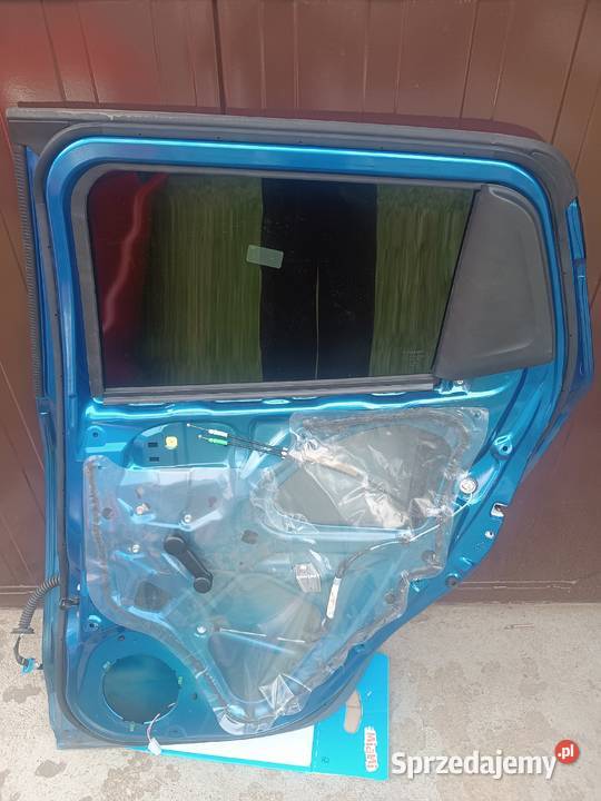 Swift Mk8 Drzwi prawe tylne kolor ZWG Rok produkcji 2022 Luboń
