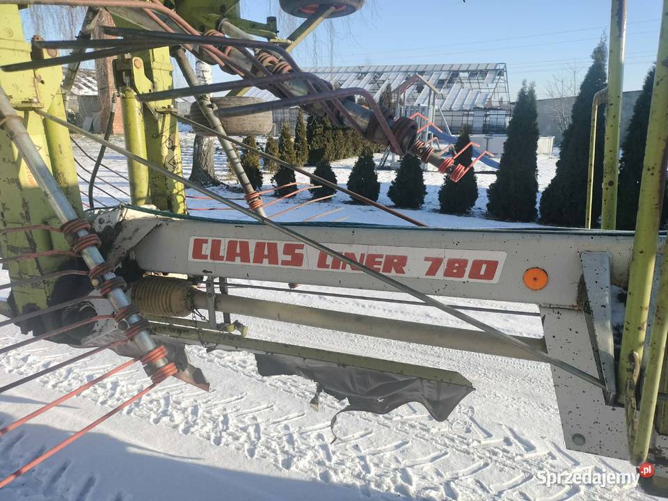 Zgrabiarka karuzelowa Claas liner 780