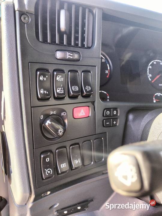 SCANIA P250 4x2 EURO6 KONTENER IZOTERMA wspomaganie kierownicy Częstochowa