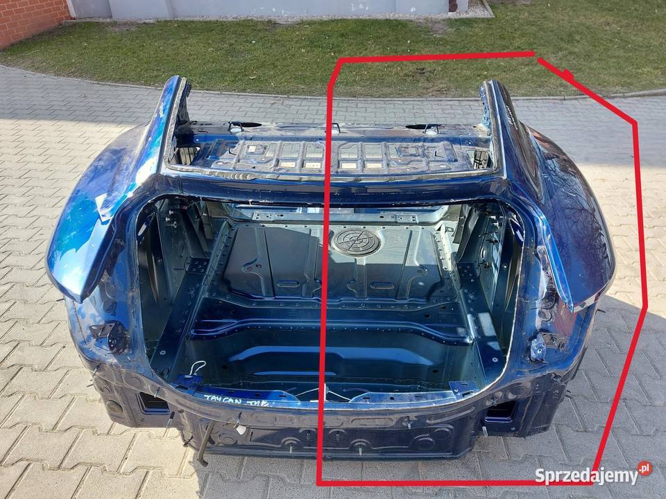 Porsche Taycan GTS 9J1 2023r Błotnik ćwiartka