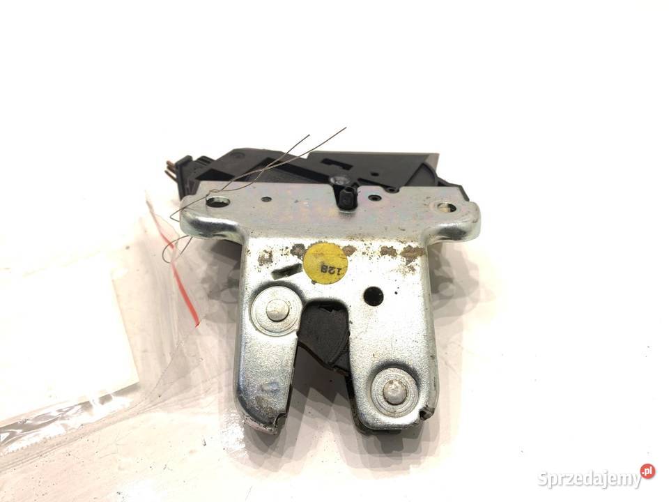 ZAMEK KLAPY TYŁ VW PASSAT B6 SedanLimuzyna