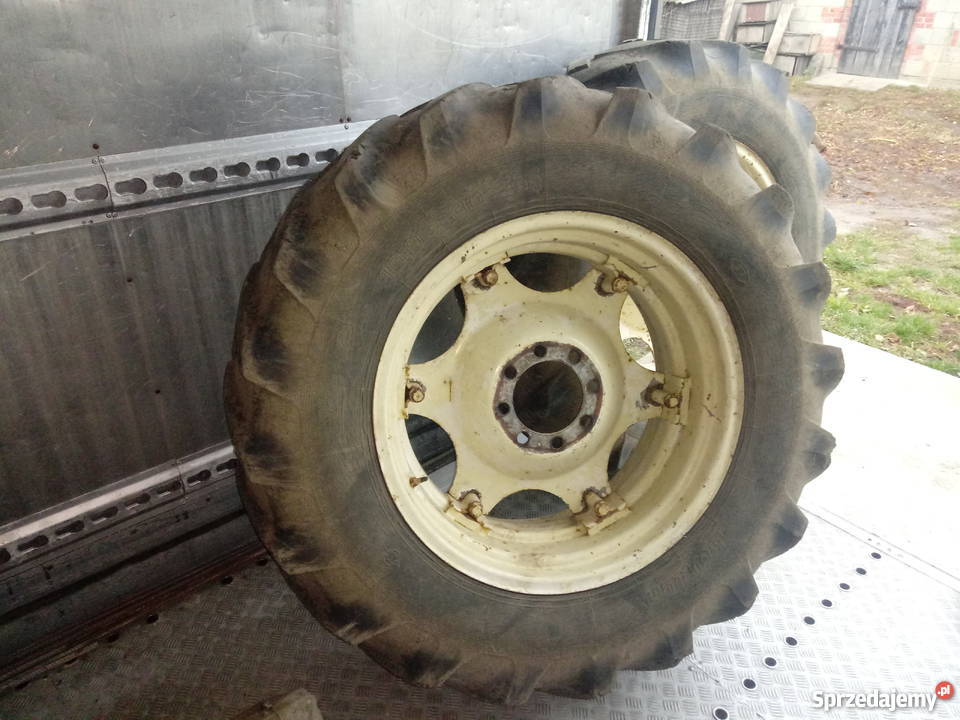 Felga tylna z oponą zetor ursus Krobia