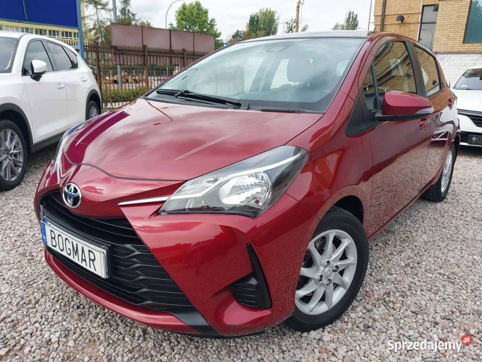 Toyota Yaris 15 benz SALON pierwszy wł 100