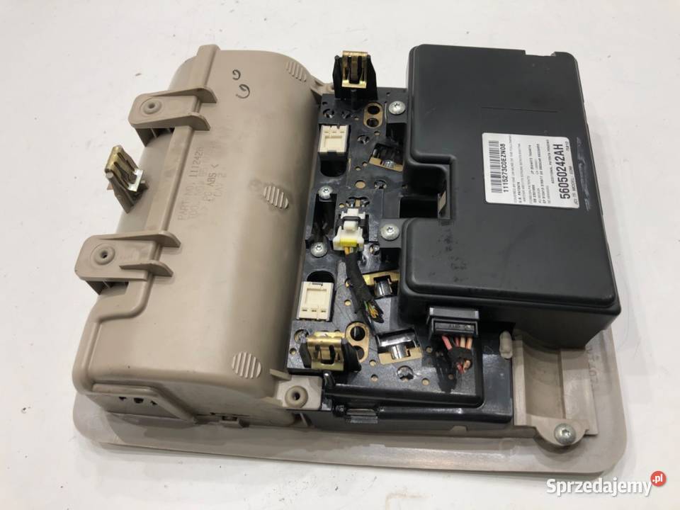 LAMPA SUFITOWA CHRYSLER 300C 56050242AH