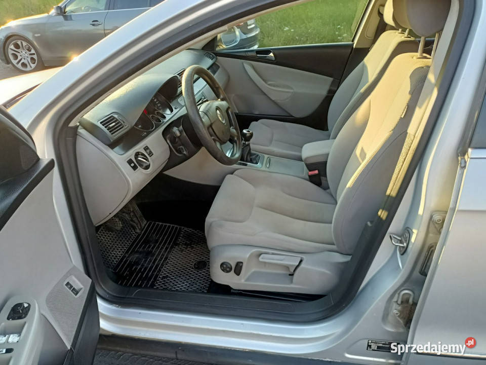 Volkswagen Passat Volkswagen Passat B6 19TDI 105 330050km Tarnów