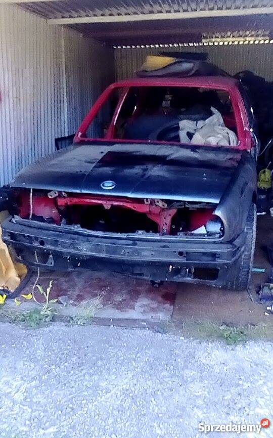 BMW E30 sedan szeroka lampa 2500cm3 Milanówek