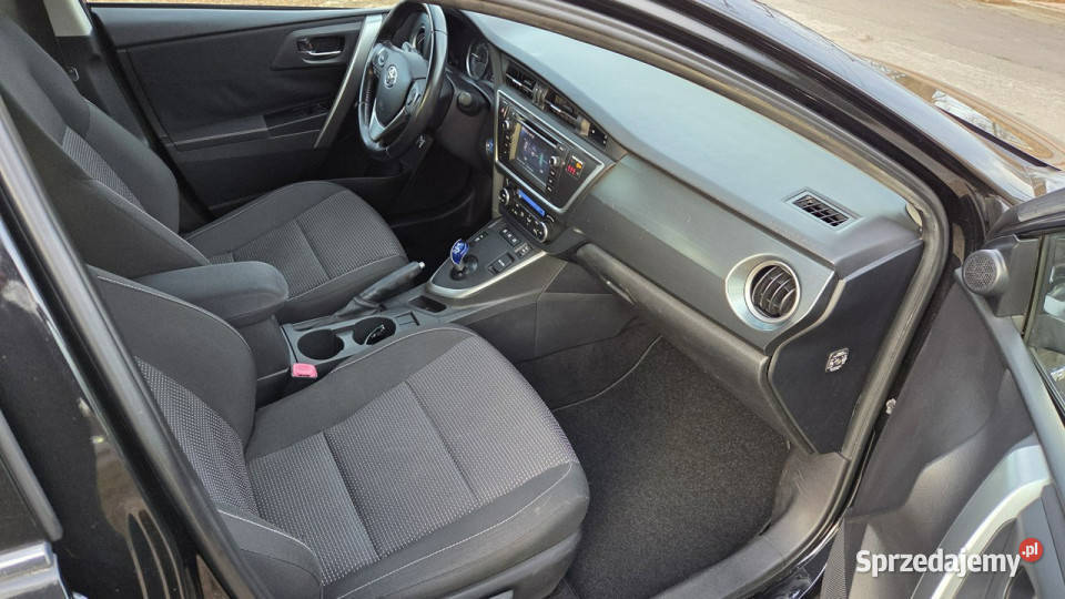 Toyota Auris 18 HSD 136 Kamera Serwisowany II Otwock Mały