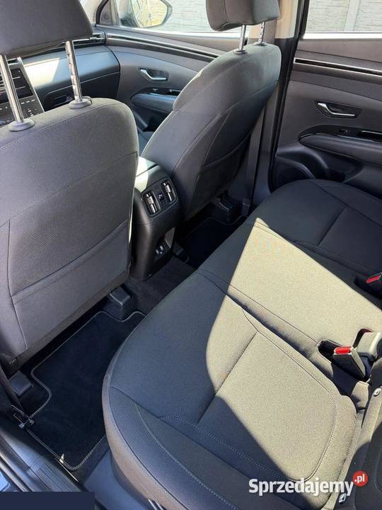 Hyundai Tucson 16 benzyna 180 2021r czarny dolnośląskie Dobroszyce