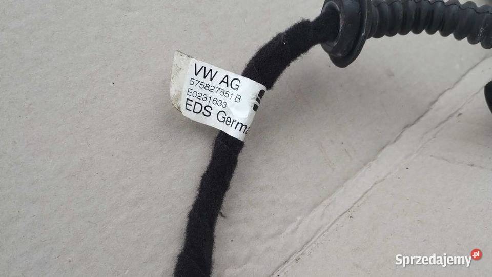 Siłownik Klapy Bagażnika Teleskop Seat Ateca 575