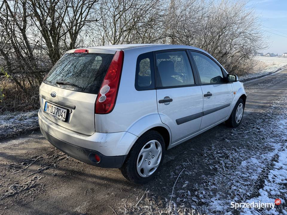 Ford Fiesta 2006 13 benzyna klima 85 przebiegu Rok produkcji 2006