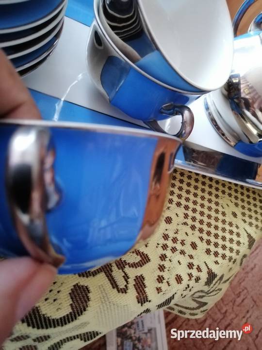 Porcelanowy serwis kawowy w stylu Look z czasów