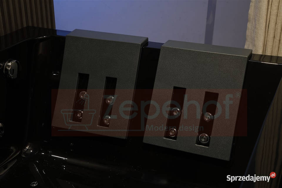 Wirujące dysze Czarna wanna z hydromasażem podlaskie Grabówka