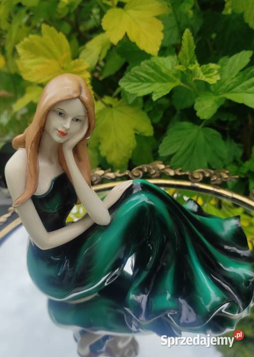 Figurka z kolekcji Leonardo SOPHISTICATION Dama łódzkie Pabianice