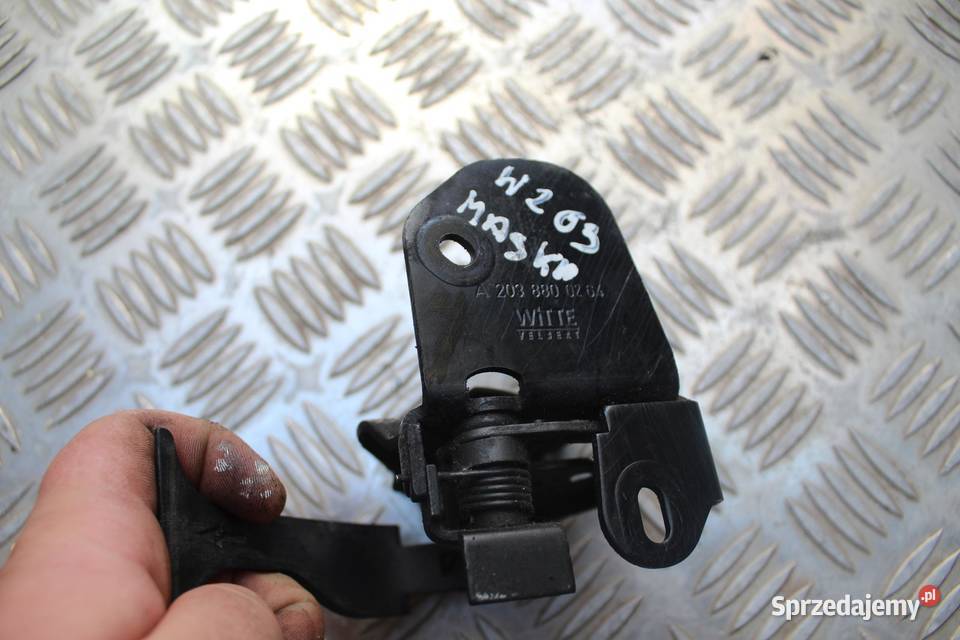 ZAMEK MASKI MERCEDES W203 A2038800264