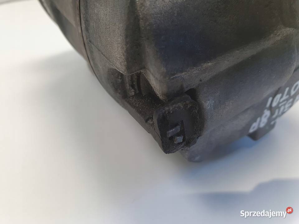 SPRĘŻARKA KLIMATYZACJI Audi A3 II 8P 20 TDI Części samochodowe Chełm