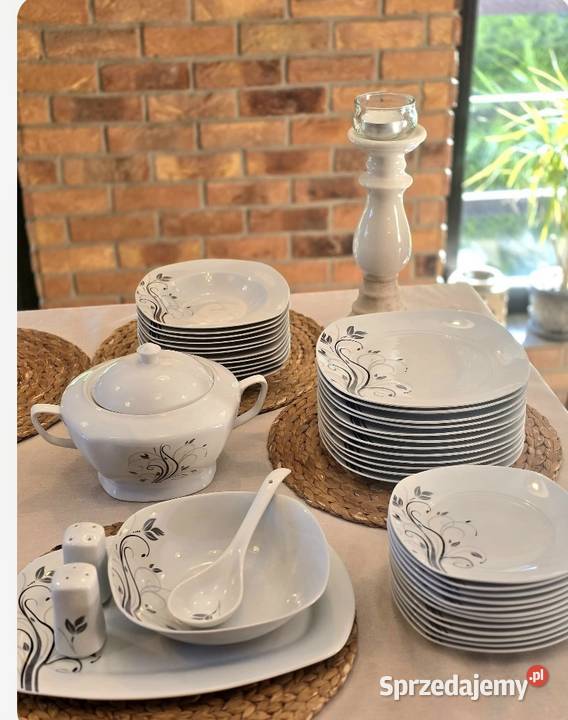 319 Zestaw obiadowy 43 elementy na 12 osób VC460 Zabrze