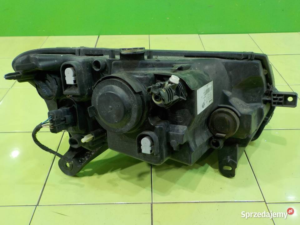 DACIA SANDERO II 13r HB 5D lampa lewa przod mazowieckie Suków