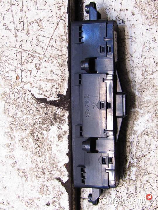 PANEL PRZEŁĄCZNIK AWARYJNYCH KIA SPORTAGE IV
