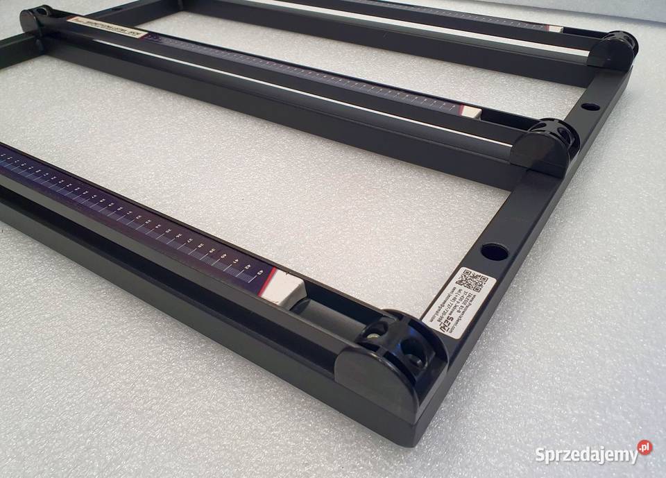 Stelaż magnetyczny na narzędzia magnes półka Jeżowe