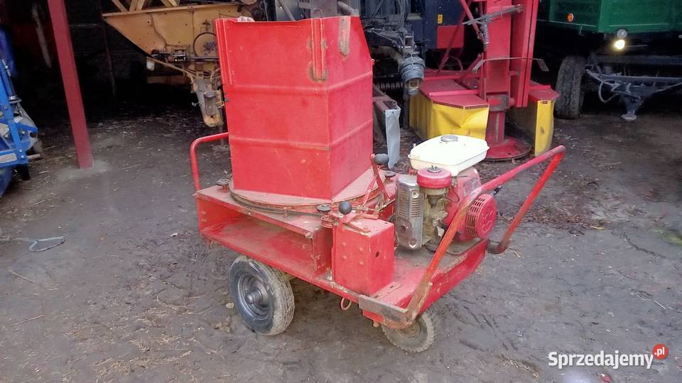 Ścielarka sieczkarnia paszowóz rozdrabniacz Sochaczew