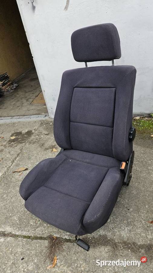 Fotele kubły Audi 80 B4 Krosno sprzedam