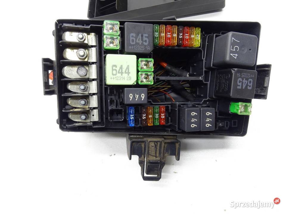 SKRZYNKA BEZPIECZNIKÓW BSI 5Q0907361A LEON III sprzedam