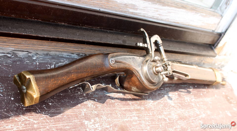 HUSARSKI XVII wCZARNOPROCHOWY PISTOLET Z ZAMKIEM Sokółka