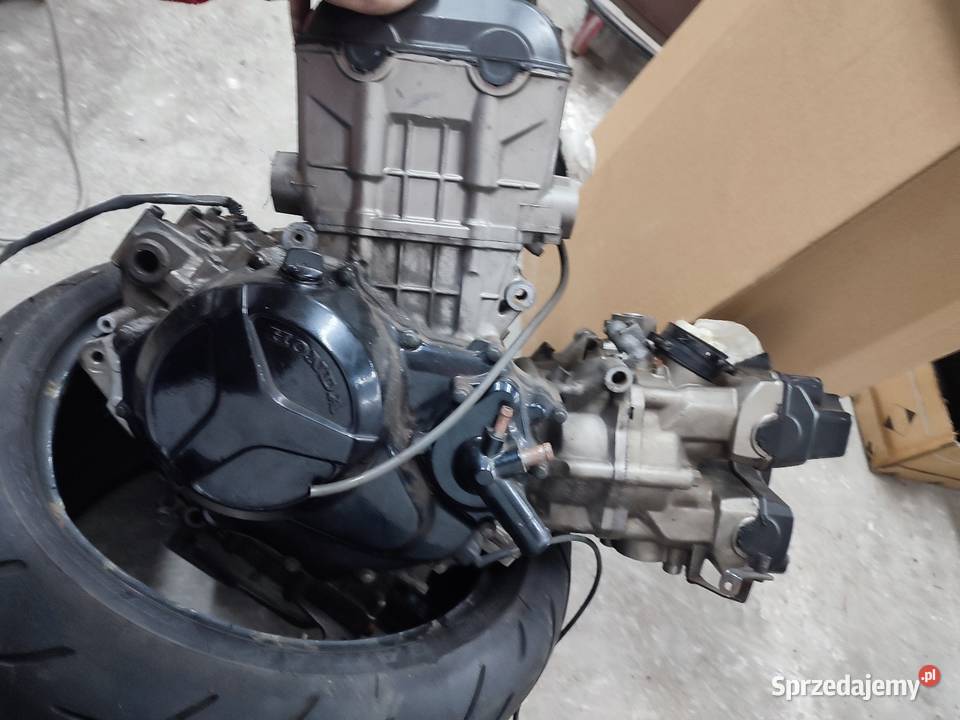 Silnik Honda vtr 1000 na części sc36 głowica