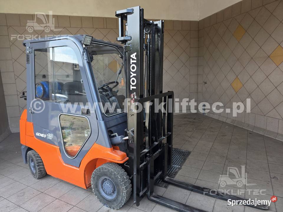Wózek Widłowy TOYOTA 7FG18 Przesuw boczny TOYOTA